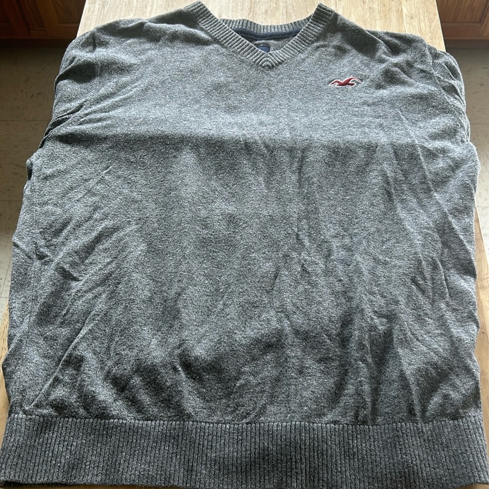 Hollister sweater
